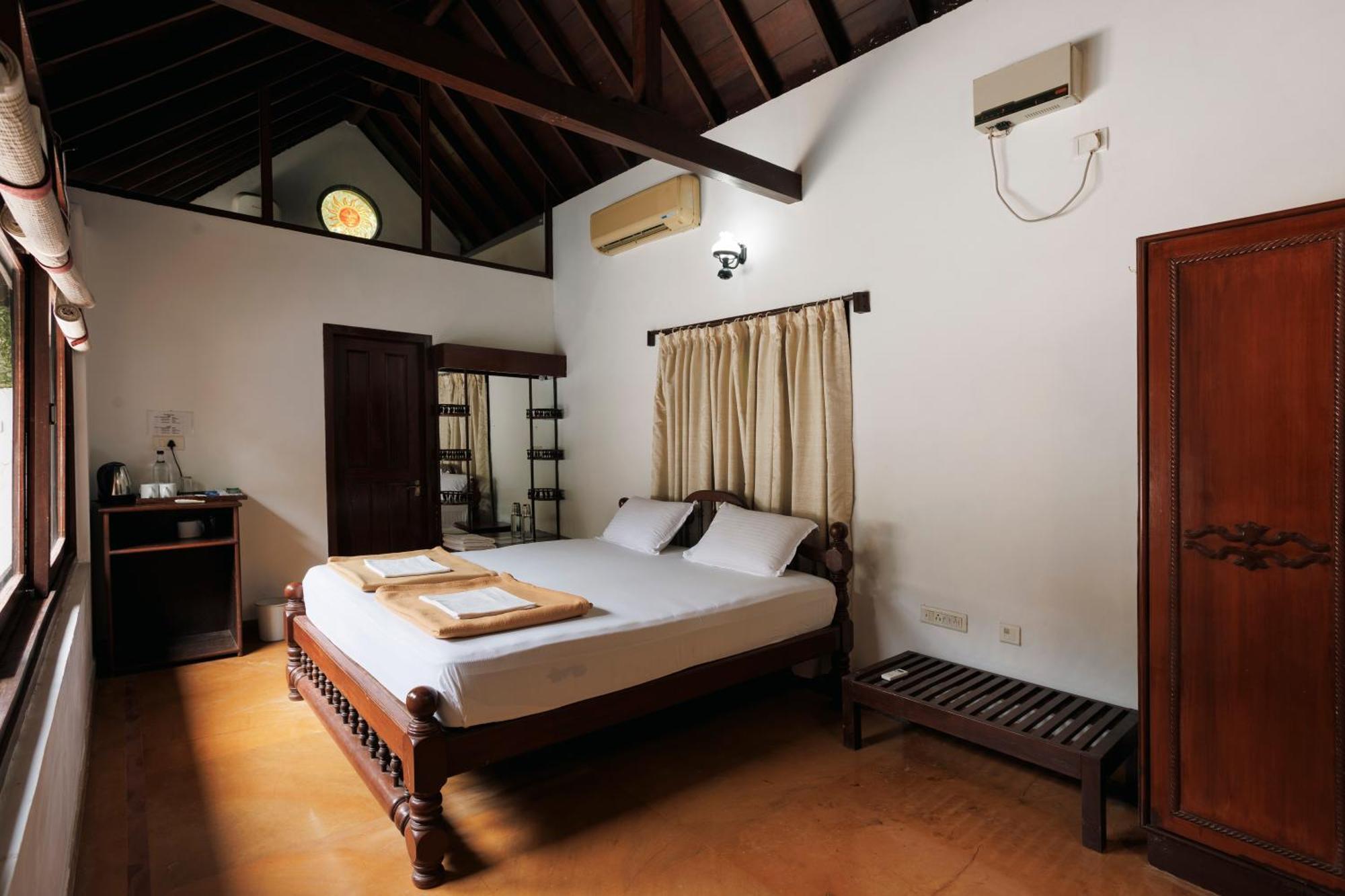 Sai Vishram Beach Resort Bainduru Экстерьер фото