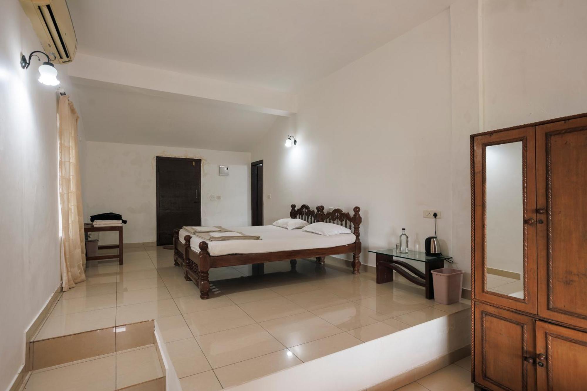 Sai Vishram Beach Resort Bainduru Экстерьер фото