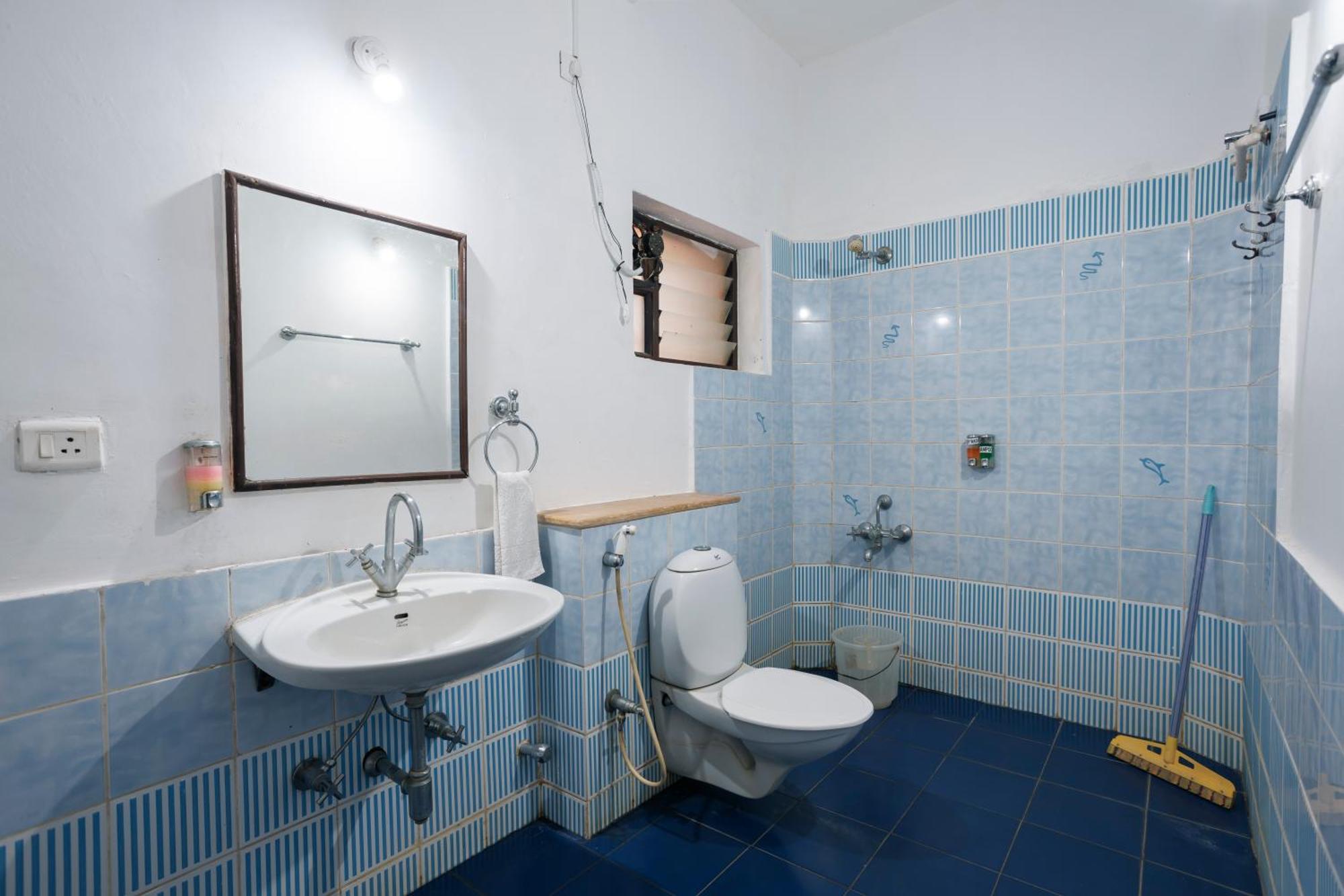 Sai Vishram Beach Resort Bainduru Экстерьер фото