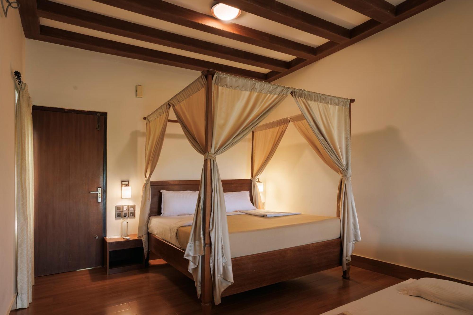 Sai Vishram Beach Resort Bainduru Экстерьер фото