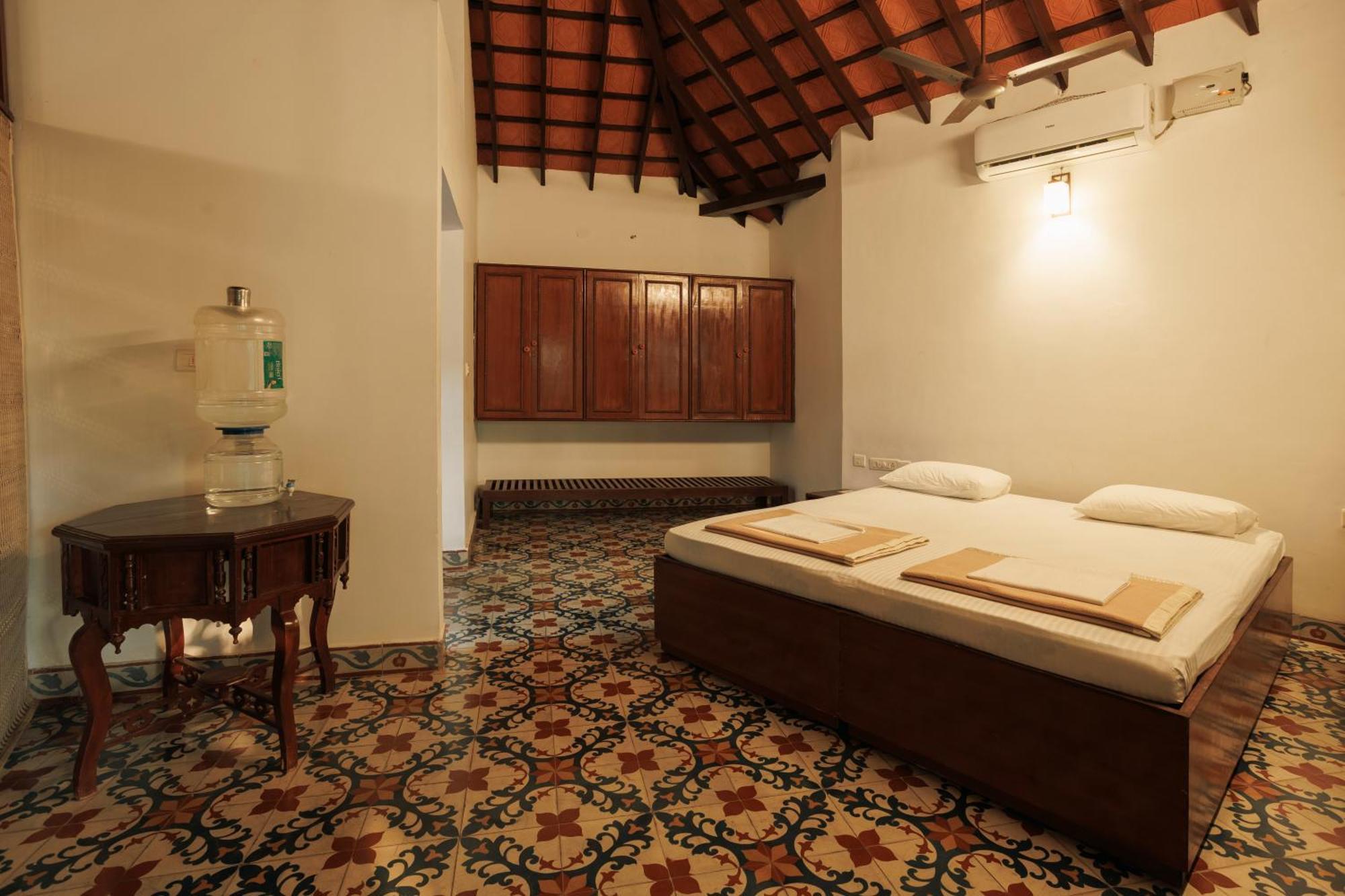 Sai Vishram Beach Resort Bainduru Экстерьер фото