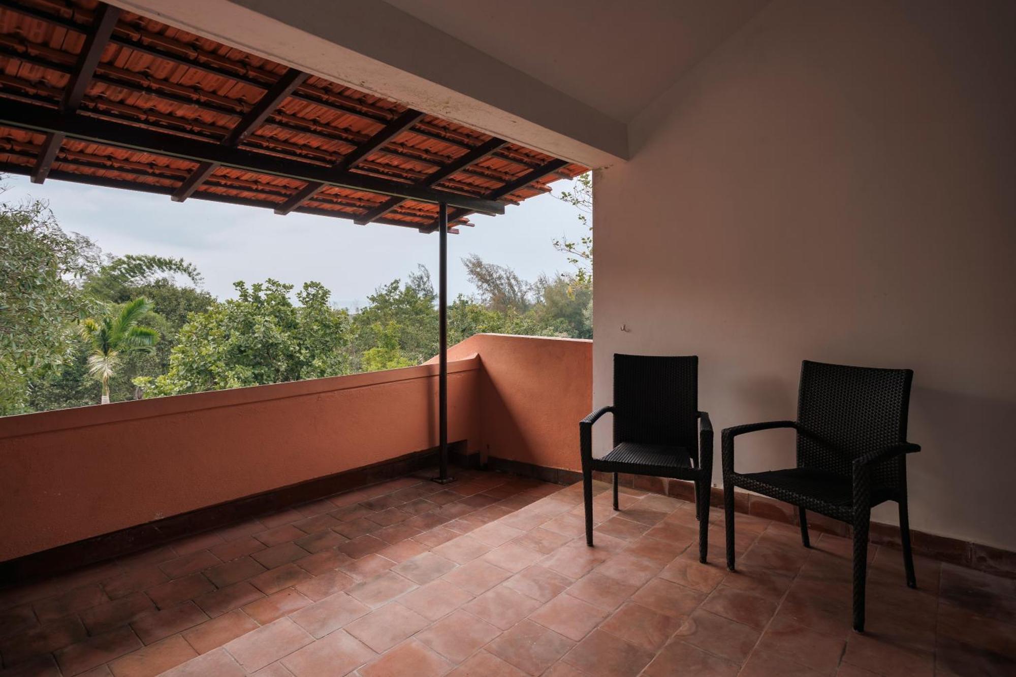 Sai Vishram Beach Resort Bainduru Экстерьер фото